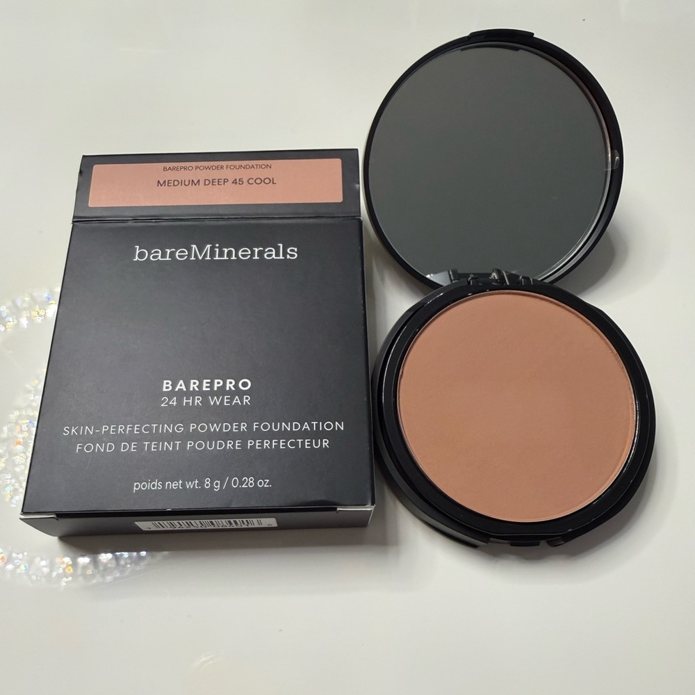 bareMinerals BAREPRO 24HR Wear Foundation - Medium Deep 45 Cool